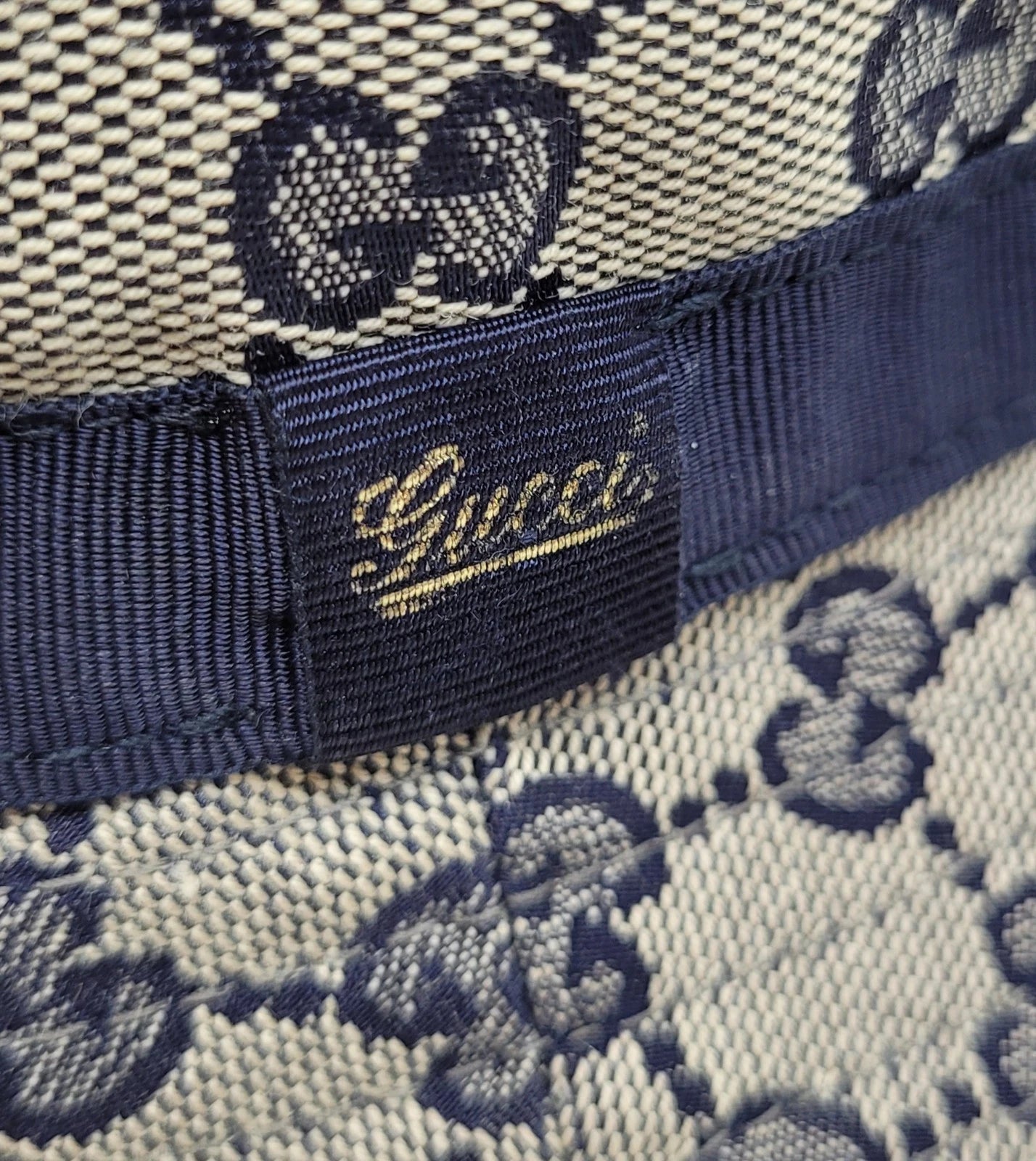 Gucci GG Supreme Youth Bucket Hat Medium