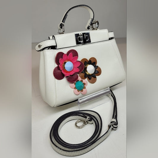 Fendi Micro Peekaboo White Leather Floral crossbody bag 🩷