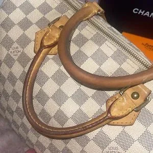 Louis Vuitton Damier Azur speedy 30