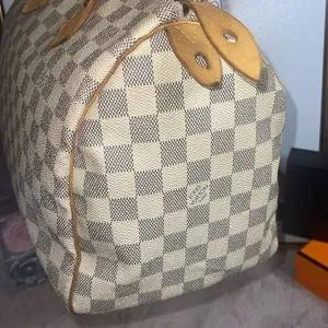 Louis Vuitton Damier Azur speedy 30